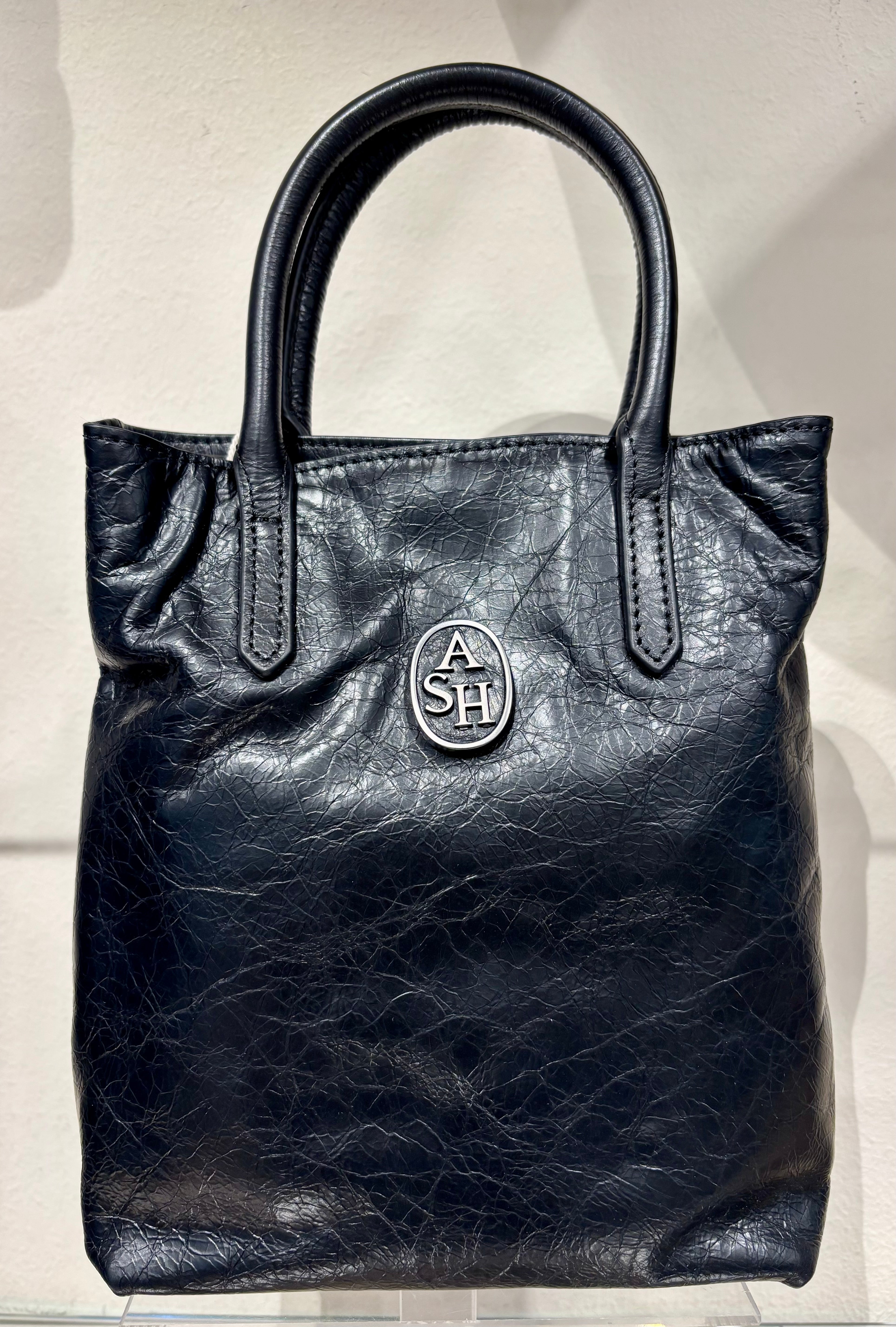 ASH BORSA IN PELLE NERA REBECCA