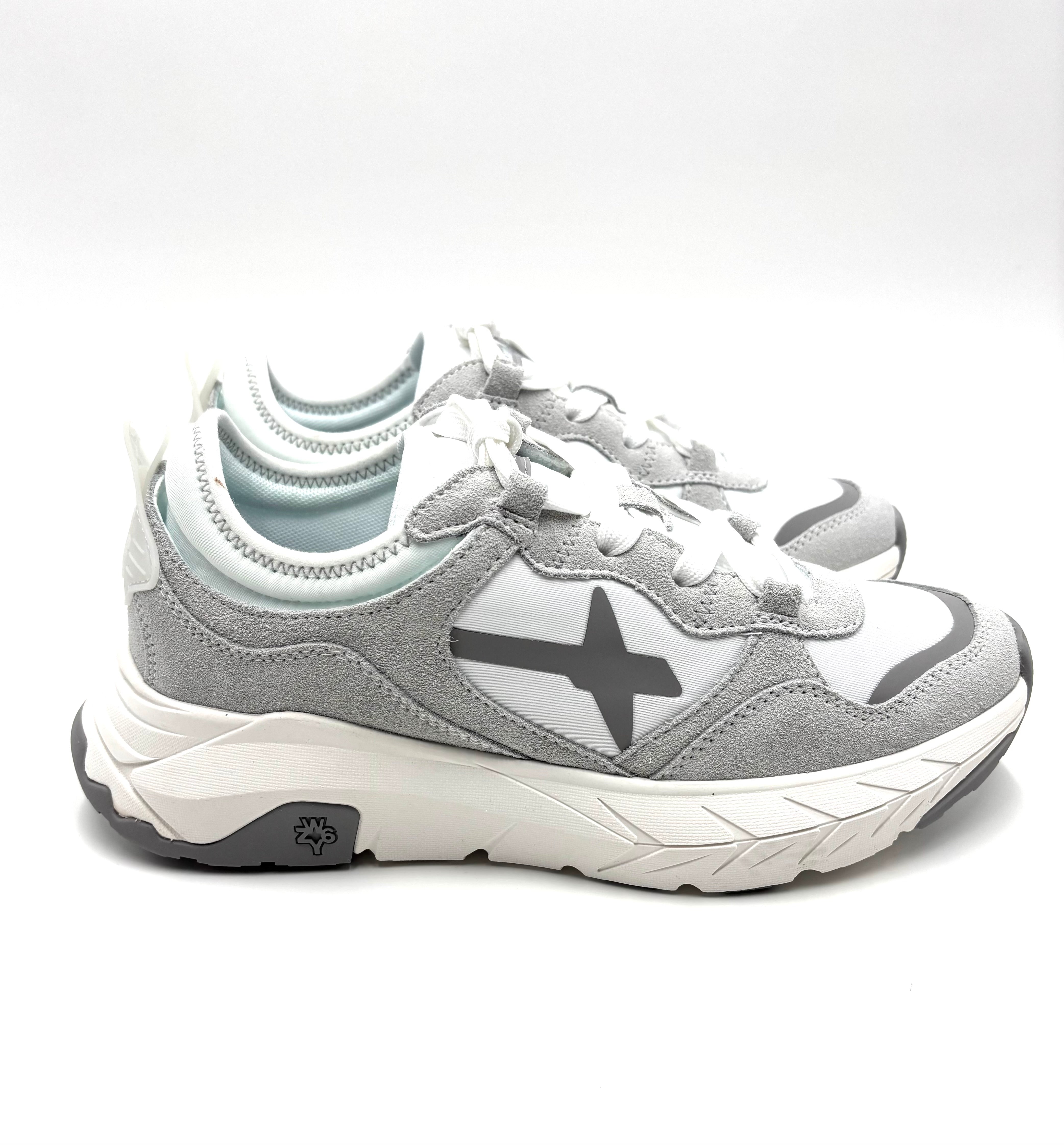 W6YZ WIZZ NEXT WHITE