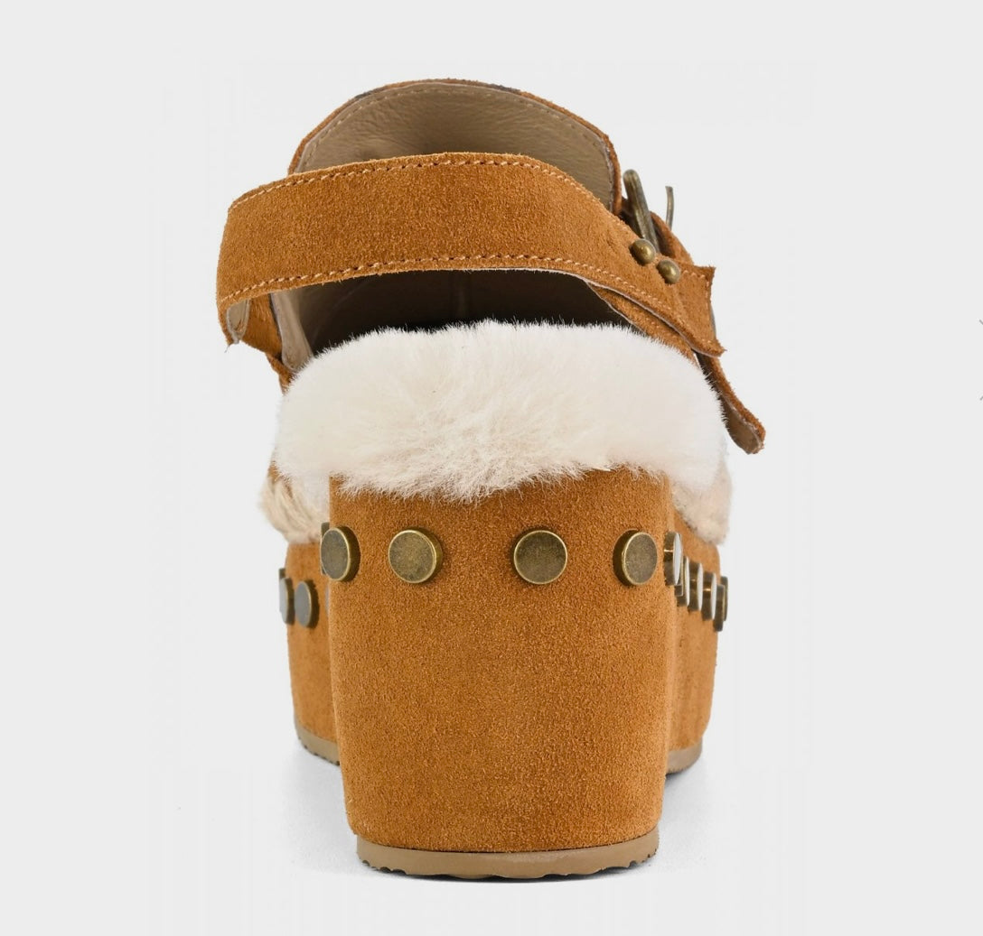 MOU CLOG BAG STRAP CARCF CHESTNUT
