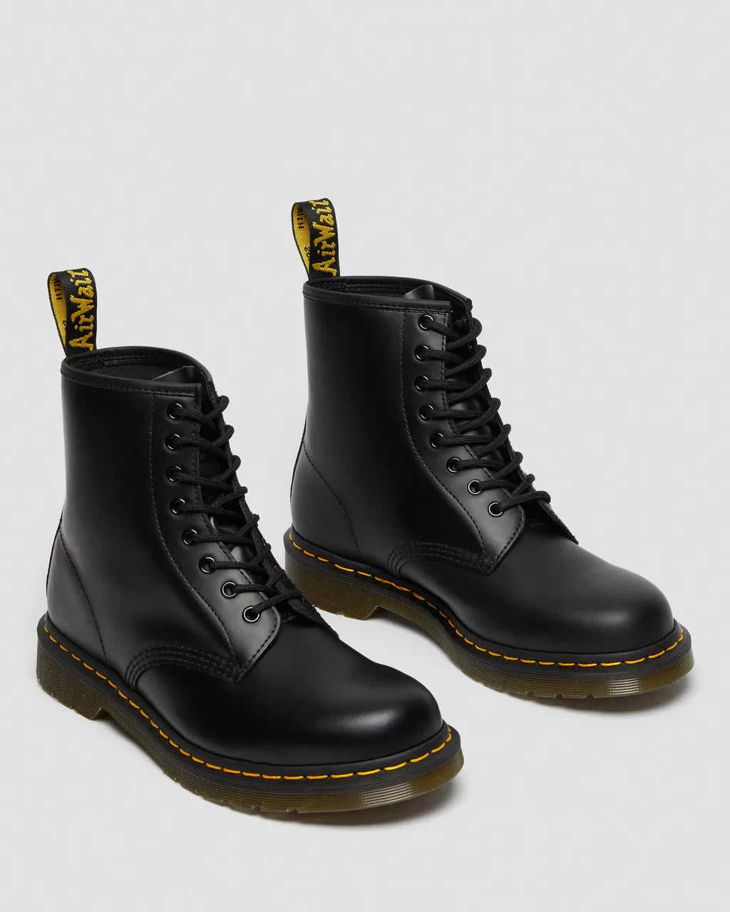 DR. MARTENS ANFIBIO 1460 BLACK SMOOTH ICONICO