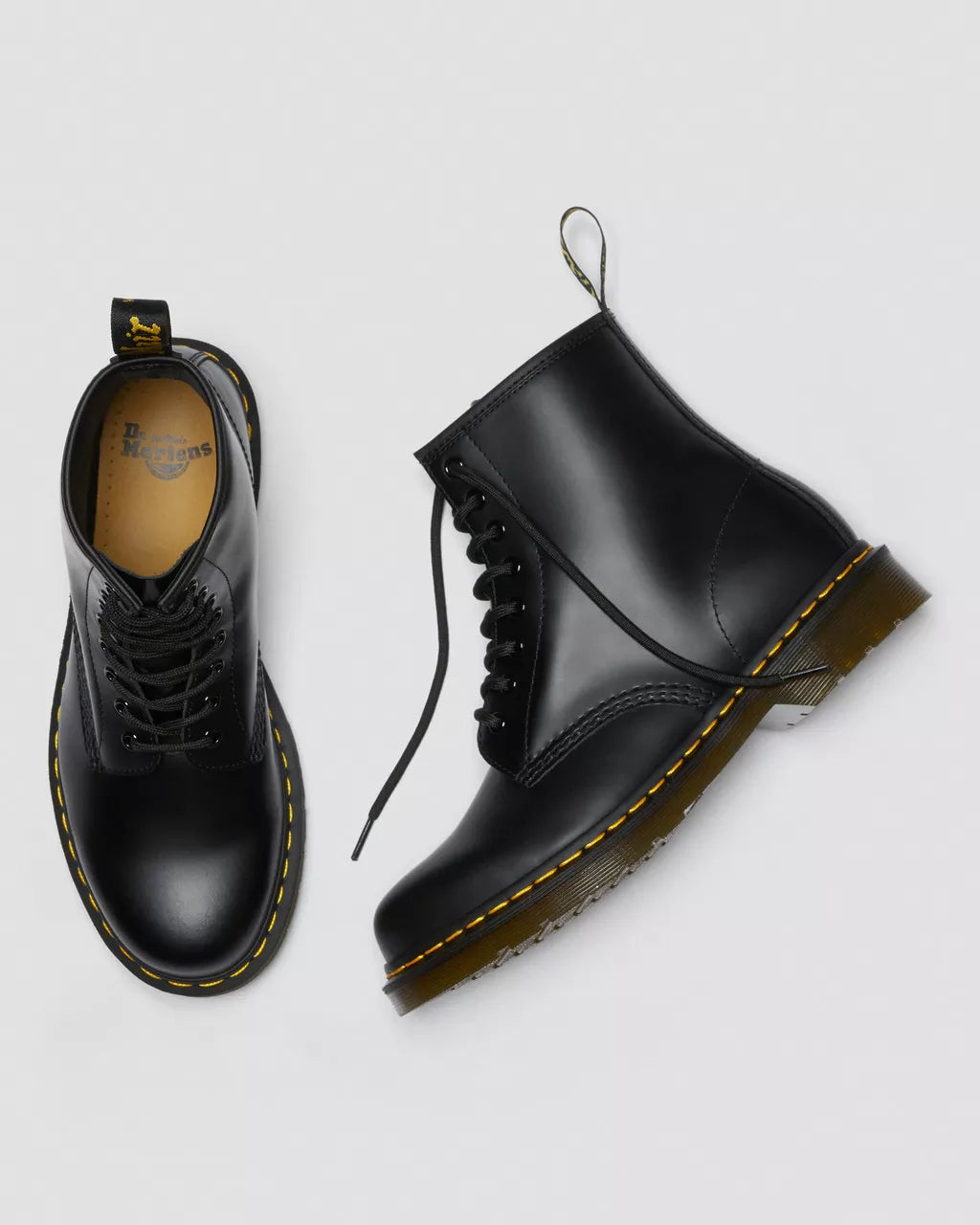 DR. MARTENS ANFIBIO 1460 BLACK SMOOTH ICONICO