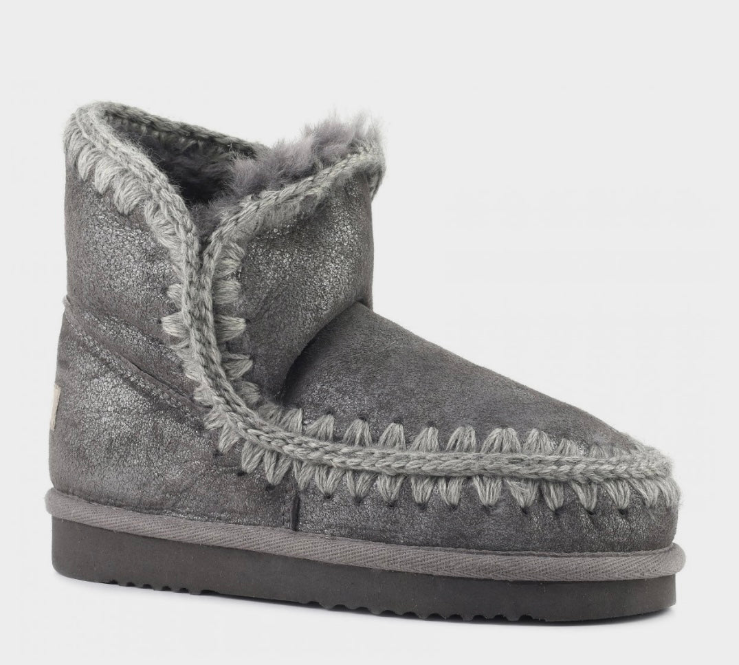 MOU ESKIMO 18 DUST IRON